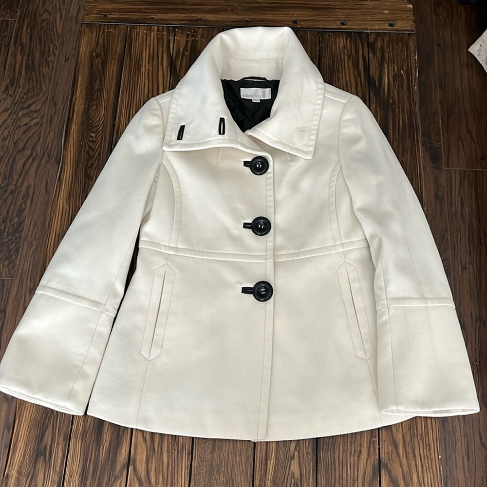 EUC Cleo size 2 ivory peacoat